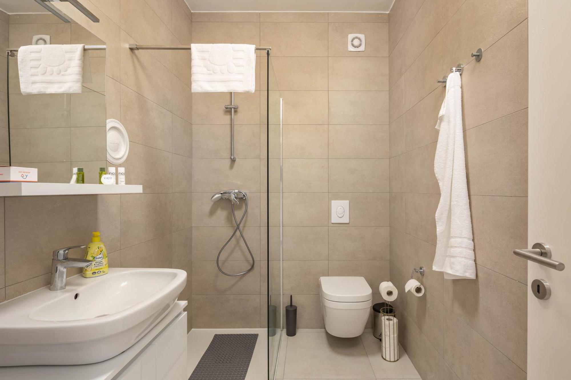Seafront Villa Andrijana - Happy Rentals Plomin Εξωτερικό φωτογραφία